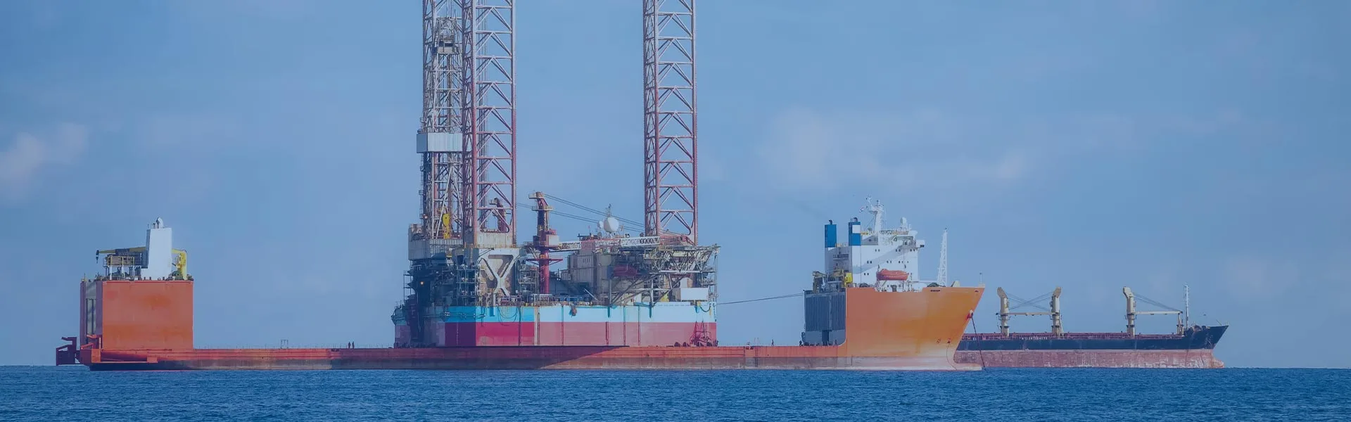 Meri- ja offshore-alusta